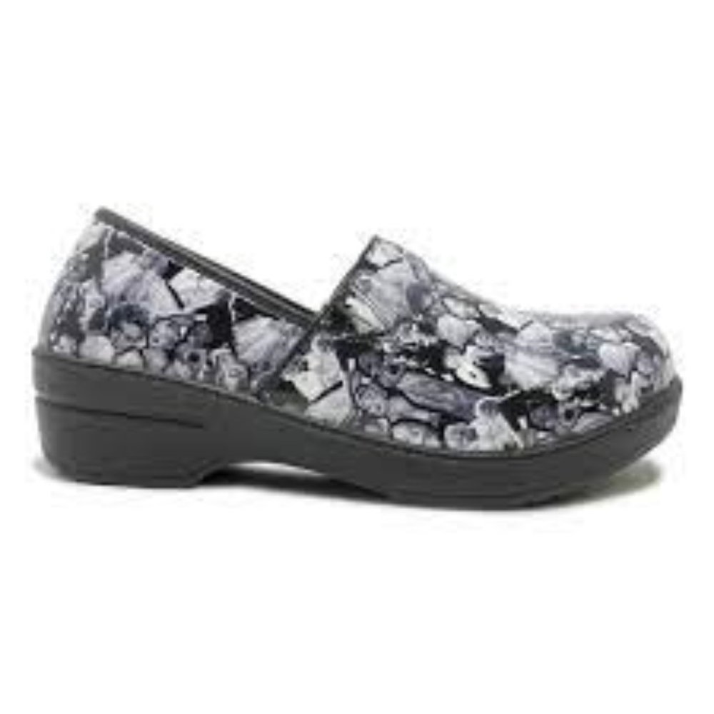 Marilyn Monroe Medichic Professional Clogs SZ 7-9